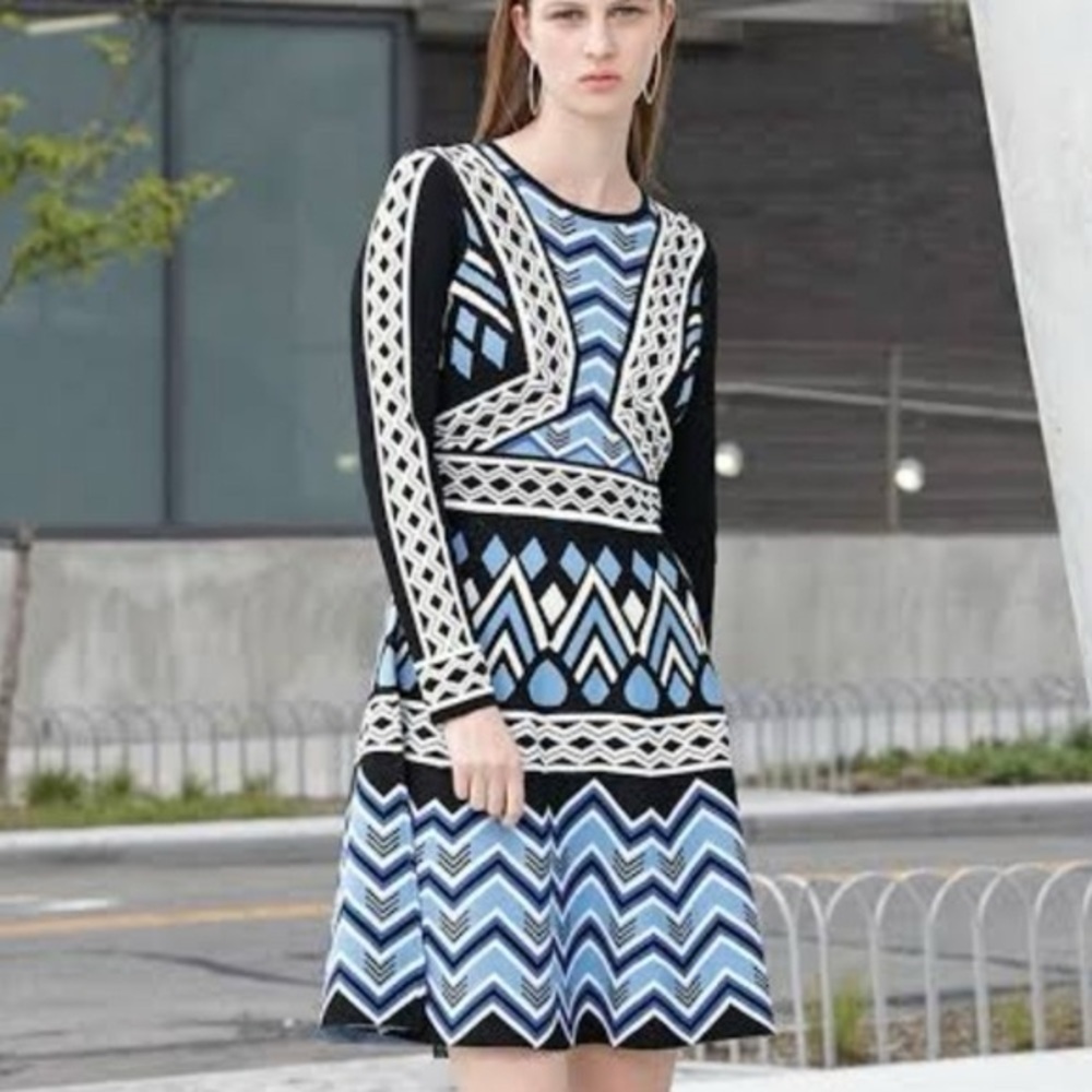 Eliza J Stretch Chevron Fit Flare midi Dress size Small